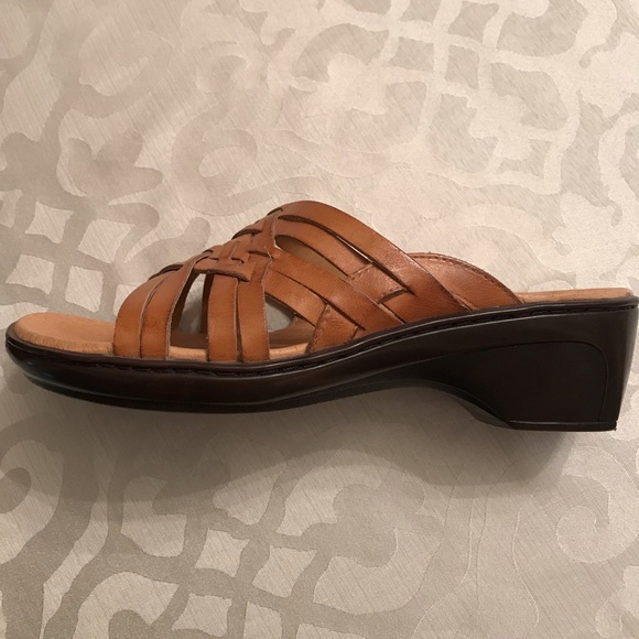 Clarks Sandals - Picture 2 of 5